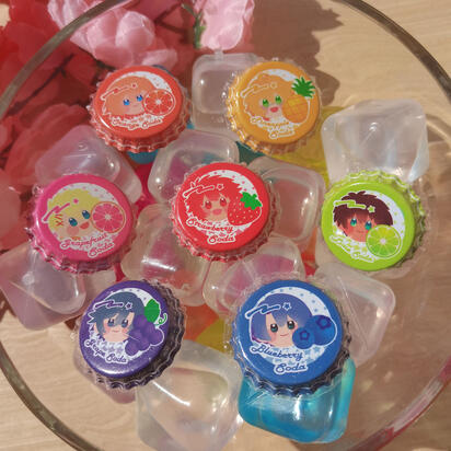 Utapri Bottle cap pins
